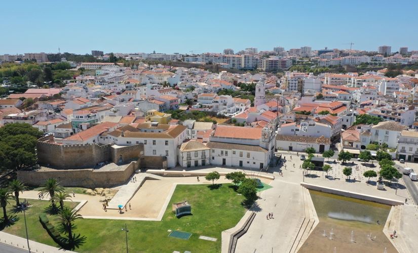 Turismen i Algarve fortsätter att öka